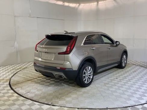 Used 2023 Cadillac XT4 Premium Luxury image 8