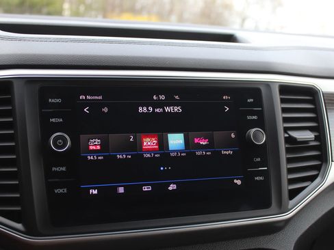 Used 2018 Volkswagen Atlas SE AWD/4WD image 33