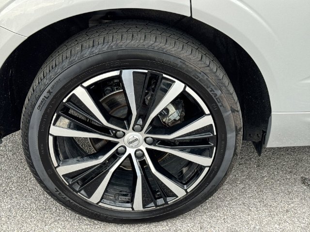 Used 2024 Volvo XC60 B5 Plus w/ Protection Package Premier AWD/4WD image 34