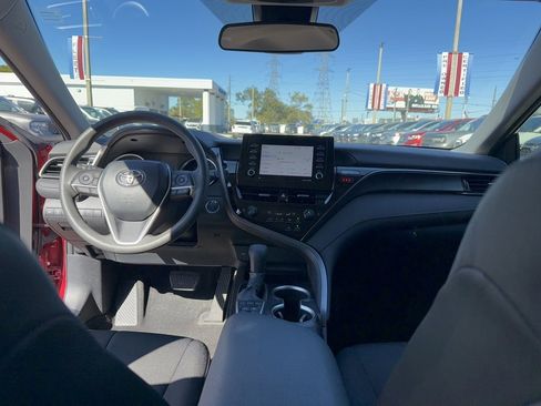 Used 2022 Toyota Camry LE image 26