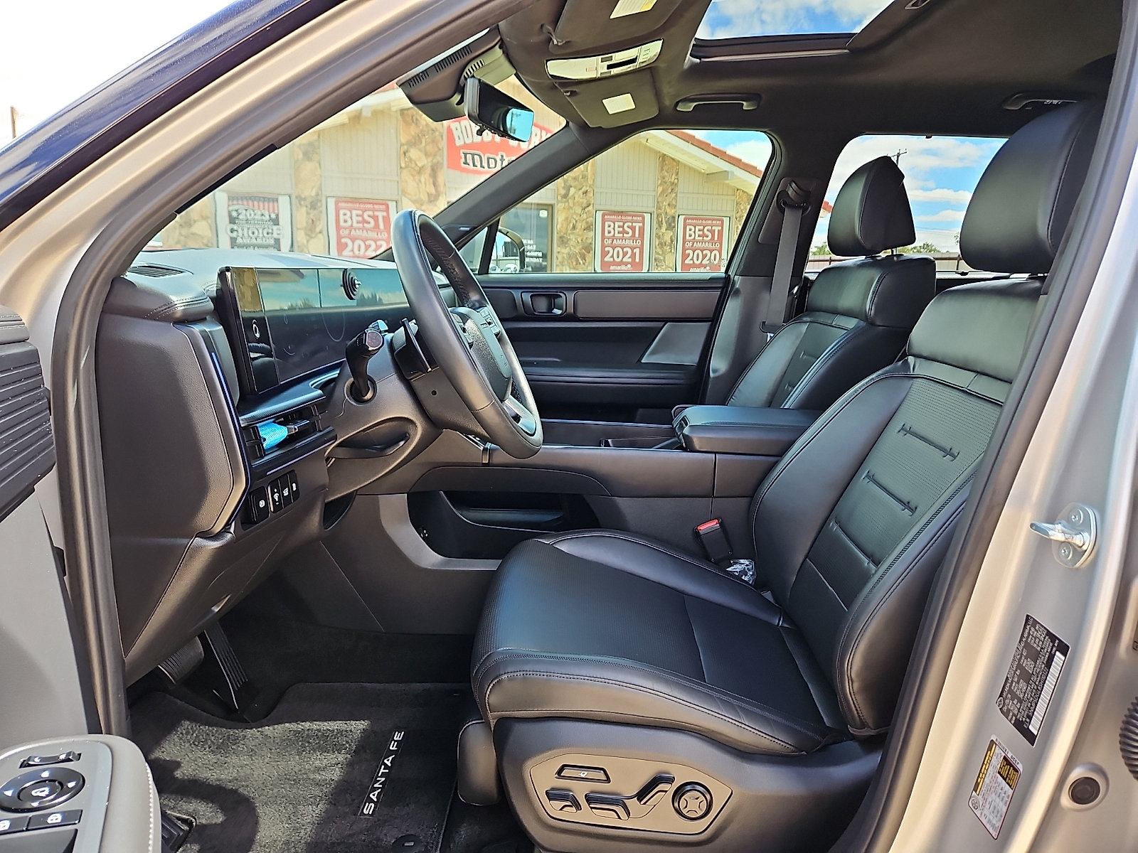 Used 2025 Hyundai Santa Fe Calligraphy AWD/4WD image 11