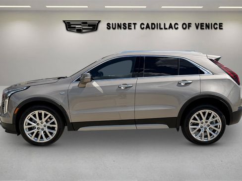 Certified 2023 Cadillac XT4 Premium Luxury w/ Enhanced Visibility Package FWD image 6