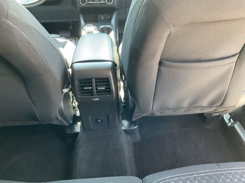 Used 2025 Ford Escape Active AWD/4WD image 46