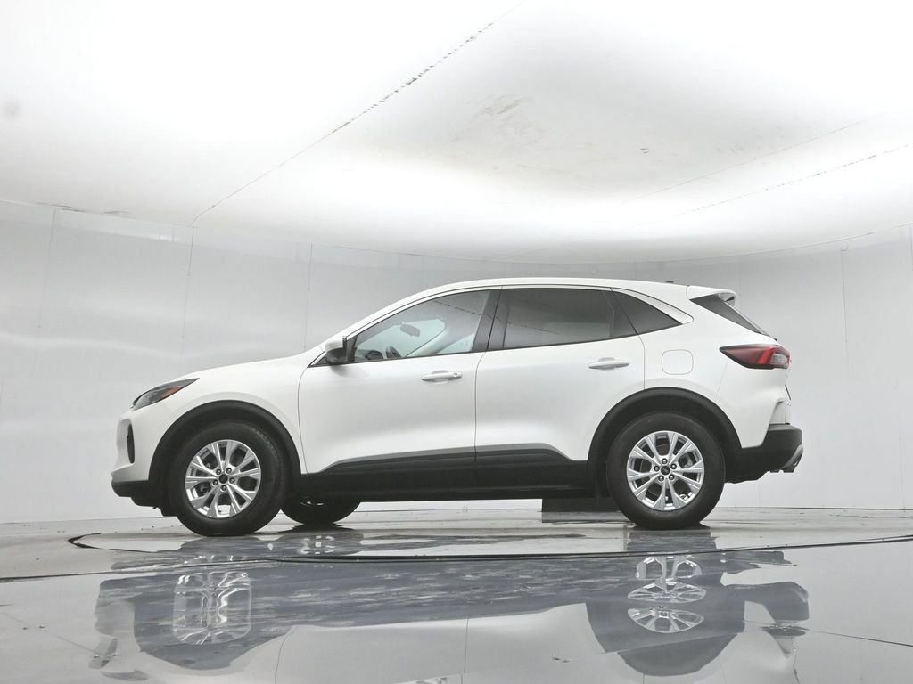 Used 2023 Ford Escape Active w/ Tech Pack #2 FWD image 55