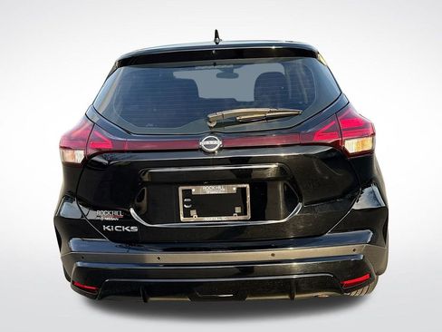 Used 2023 Nissan Kicks S image 6