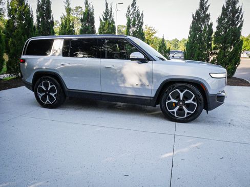 Used 2024 Rivian R1S Adventure Quad AWD/4WD image 11