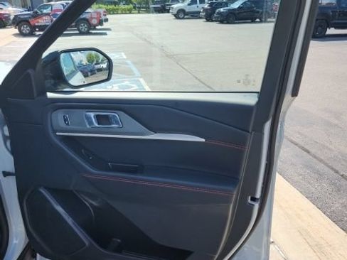New 2027 Ford Explorer ST-Line w/ Premium Package AWD/4WD image 17