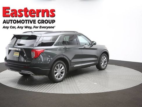 Used 2022 Ford Explorer XLT w/ Equipment Group 202A AWD/4WD image 44