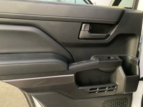 Used 2025 Toyota 4Runner SR5 image 12