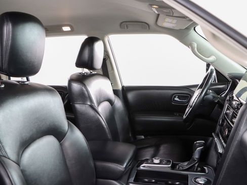 Used 2023 Nissan Armada SV image 28