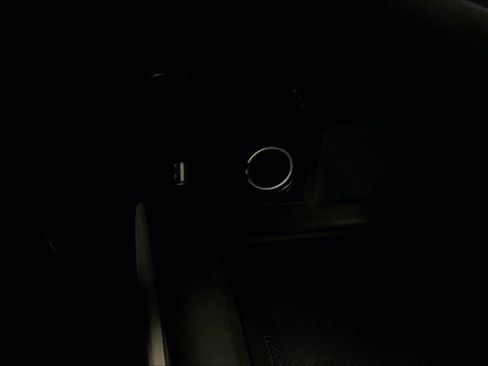 Used 2023 Toyota Camry SE image 31