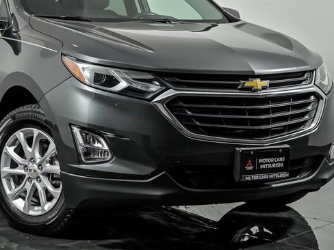 Used 2021 Chevrolet Equinox LT AWD/4WD image 2