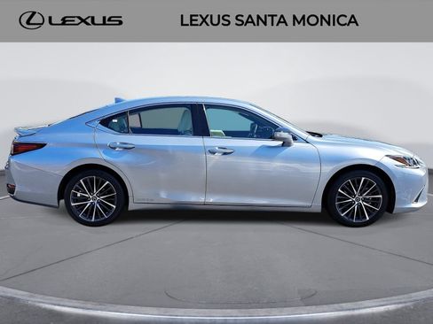 Used 2022 Lexus ES 300h w/ Premium Package FWD image 4