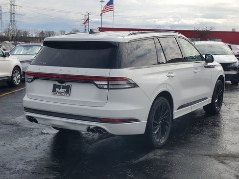 New 2026 Lincoln Aviator Reserve AWD/4WD image 4