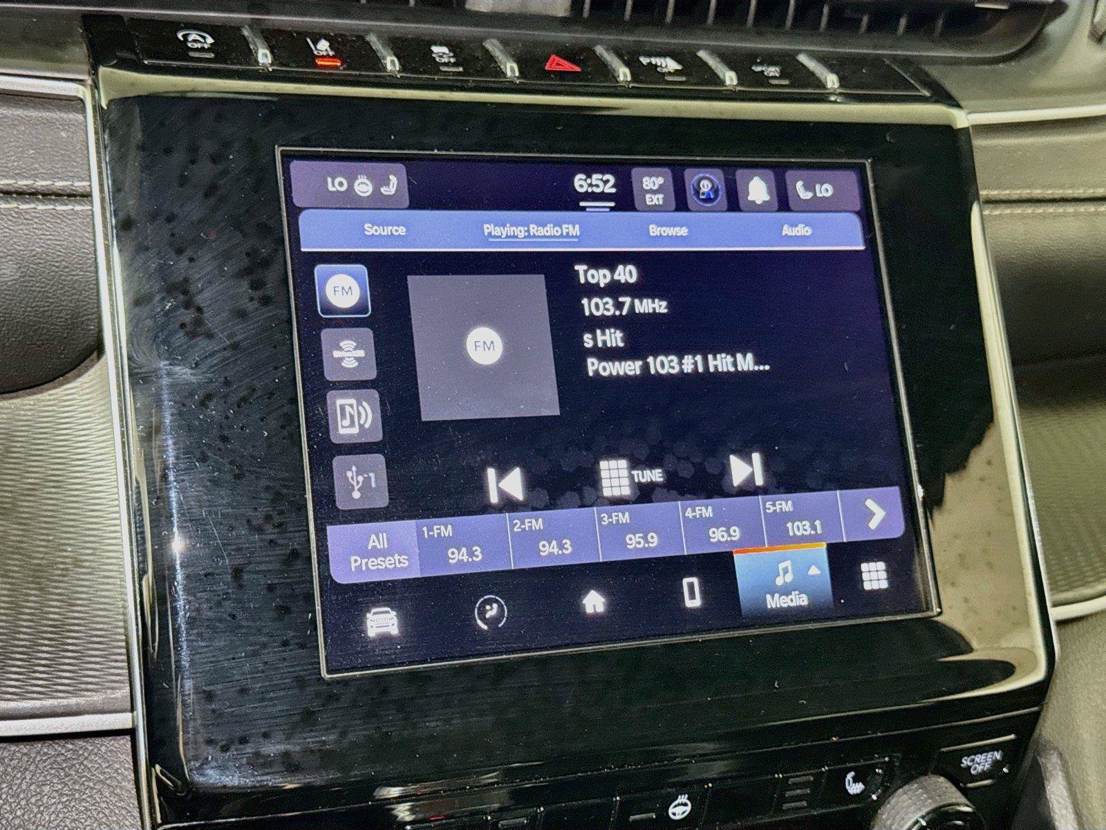 Used 2023 Jeep Grand Cherokee Altitude AWD/4WD image 12