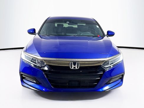 Used 2019 Honda Accord Sport image 3