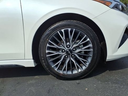 Used 2024 Kia Forte GT-Line w/ GT-Line Premium Package FWD image 9