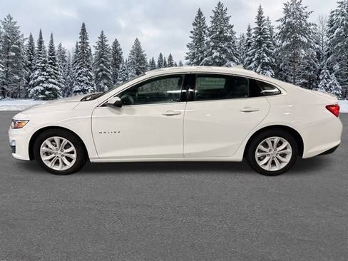 Used 2023 Chevrolet Malibu LT image 2