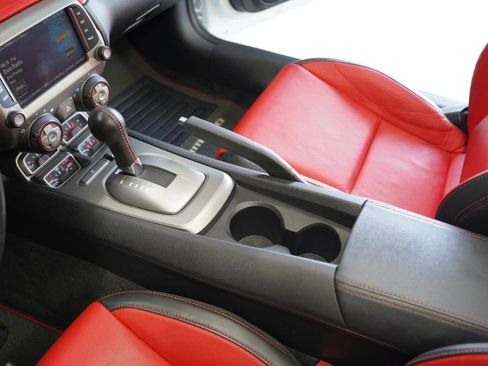 Used 2015 Chevrolet Camaro SS w/ Commemorative Special Edition image 21