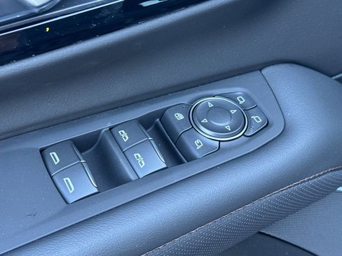 New 2026 Chevrolet Tahoe High Country AWD/4WD image 12