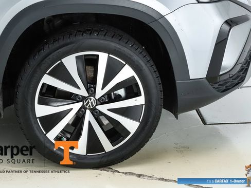Used 2024 Volkswagen Taos SE FWD image 51