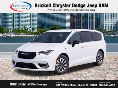 Used 2024 Chrysler Pacifica Limited