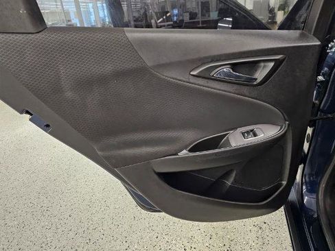 Used 2021 Chevrolet Malibu LT FWD image 25