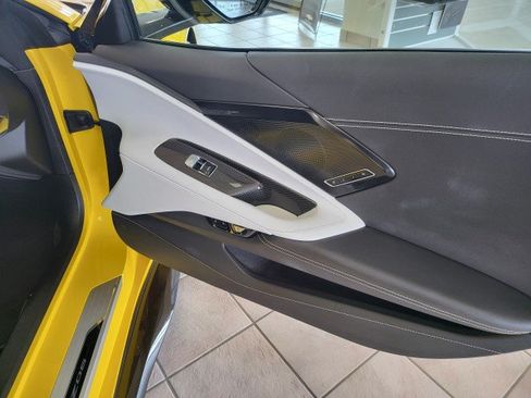 Used 2025 Chevrolet Corvette Z06 w/ Z07 Performance Package RWD image 16