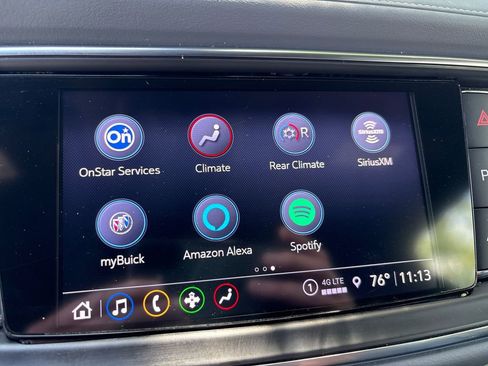 Used 2022 Buick Enclave Essence w/ Experience Buick Package FWD image 24