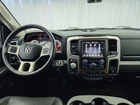 Used 2017 RAM 1500 Laramie image 13