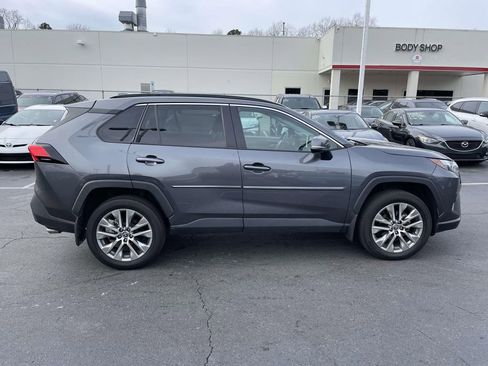 Used 2023 Toyota RAV4 XLE Premium image 12