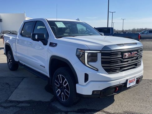 Used 2024 GMC Sierra 1500 AT4 w/ Technology Package image 7