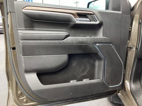 Used 2023 Chevrolet Silverado 1500 LT RWD image 32