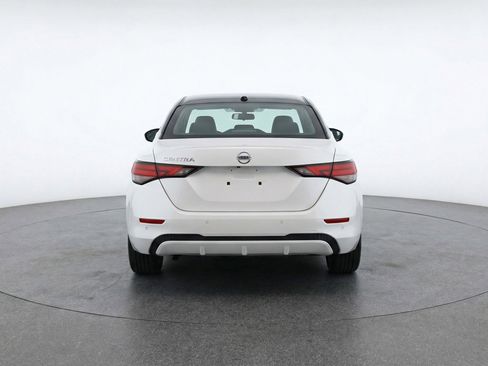 Used 2025 Nissan Sentra SV FWD image 7