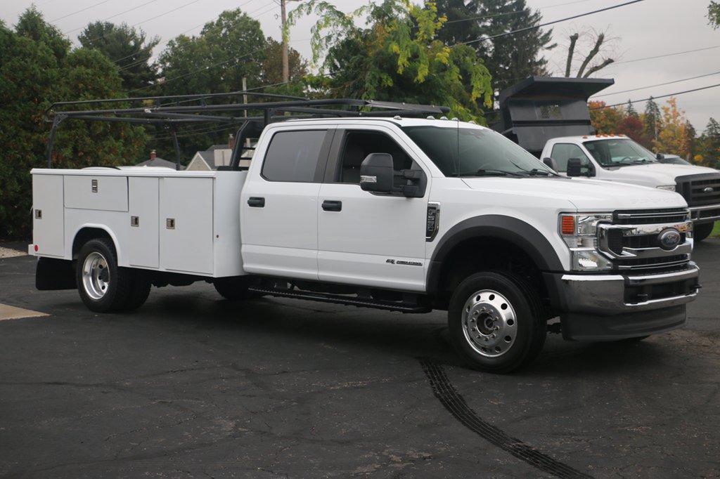 Used 2022 Ford F550 4x4 Crew Cab Super Duty w/ Power Equipment Group image 7