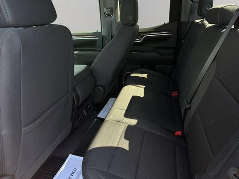 Used 2023 Chevrolet Silverado 1500 LT AWD/4WD image 16