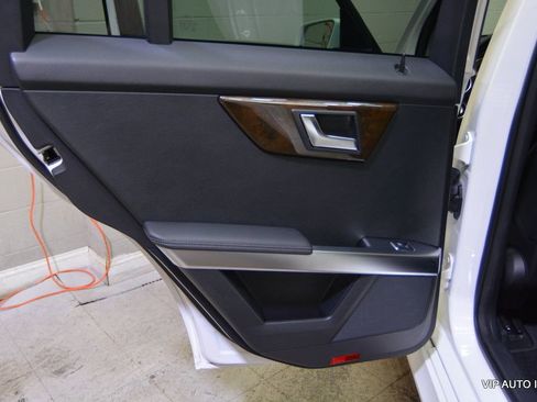 Used 2015 Mercedes-Benz GLK 350 2WD image 9