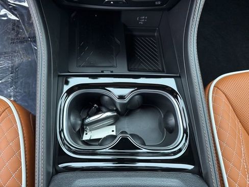 New 2026 Chrysler Pacifica Pinnacle image 31