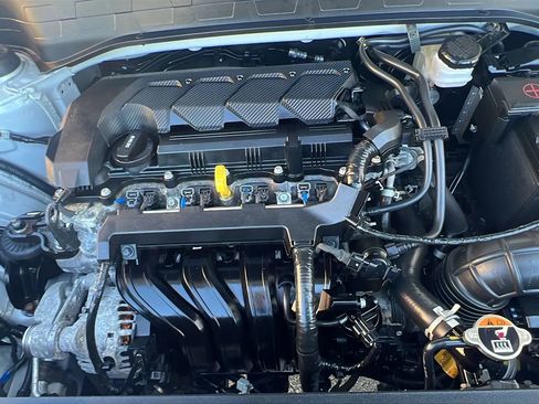 Used 2022 Hyundai Venue SE image 35