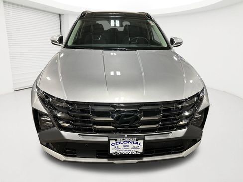 Used 2025 Hyundai Tucson Limited AWD/4WD image 23