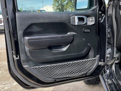 Used 2020 Jeep Wrangler Unlimited Sport image 17