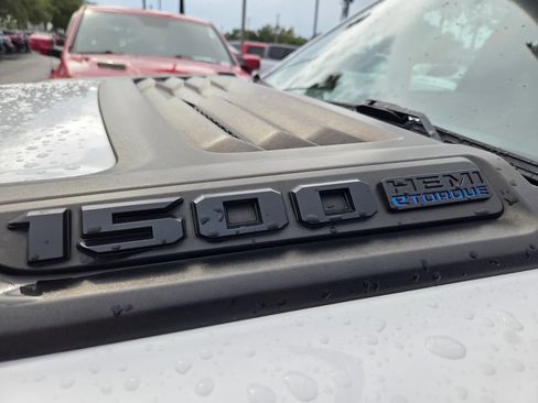 Used 2024 RAM 1500 Limited AWD/4WD image 8