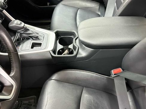 Used 2019 Toyota RAV4 XLE Premium w/ Cold Weather Package AWD/4WD image 22