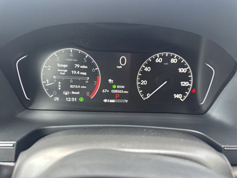 Used 2025 Honda Pilot TrailSport image 16