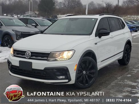 Used 2020 Volkswagen Tiguan SE R-Line image 31