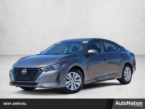 Used 2025 Nissan Sentra S image 1