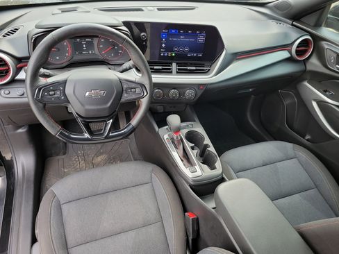 Used 2024 Chevrolet Trax RS w/ Driver Confidence Package image 14