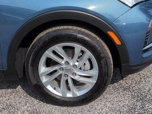 Used 2025 Buick Envista Preferred w/ Convenience II Package FWD image 10