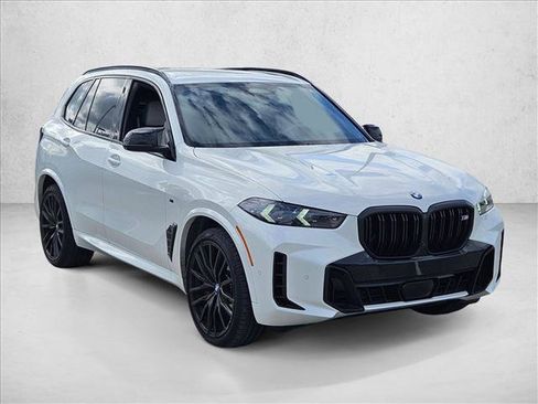 Used 2026 BMW X5 M60i image 3
