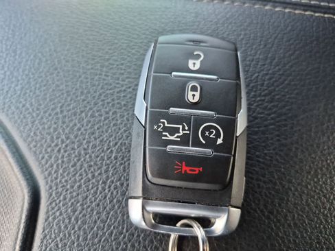 Used 2024 RAM 1500 Laramie AWD/4WD image 37